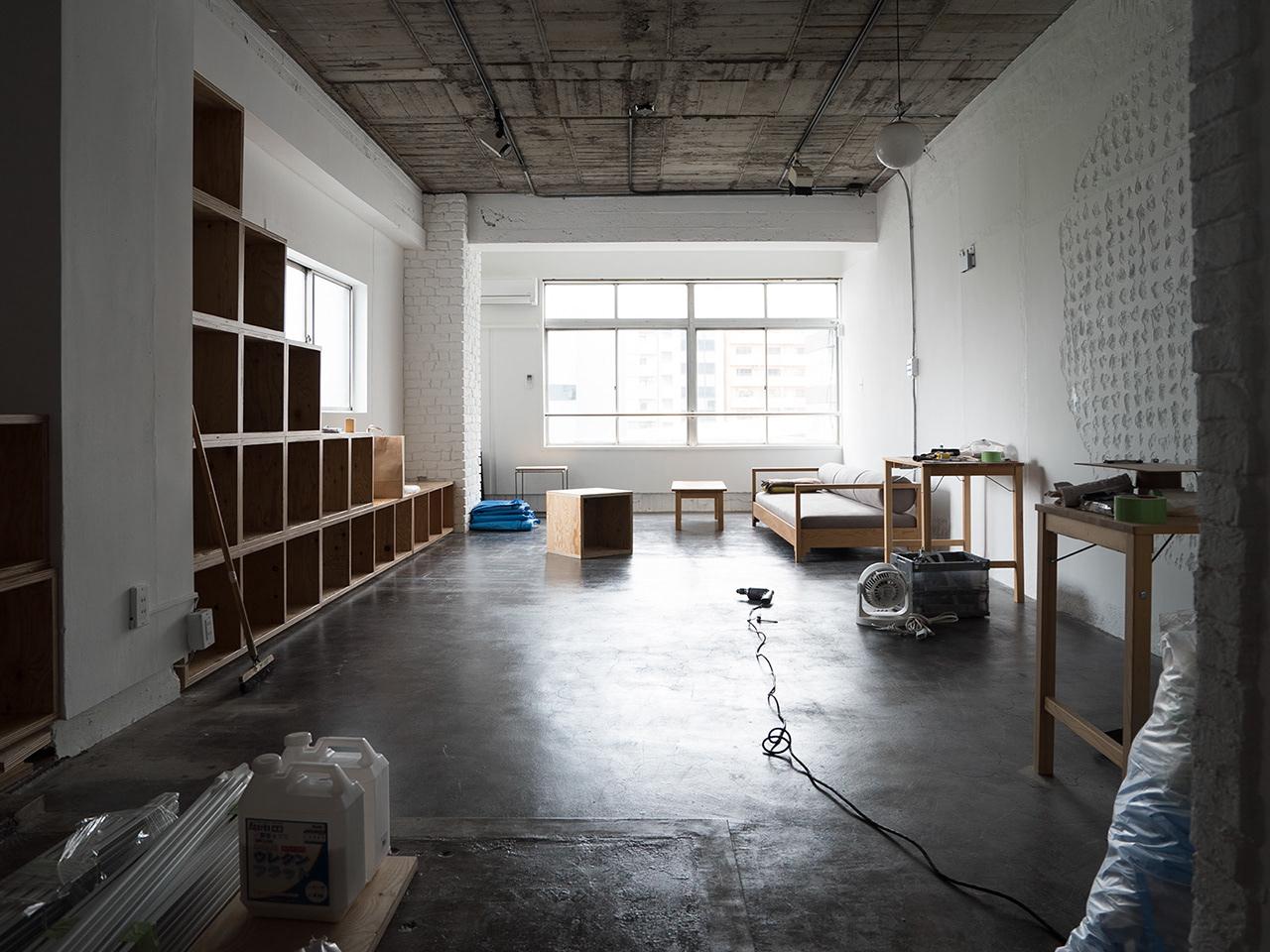 STUDIOS AND STUDENTS VOL.01