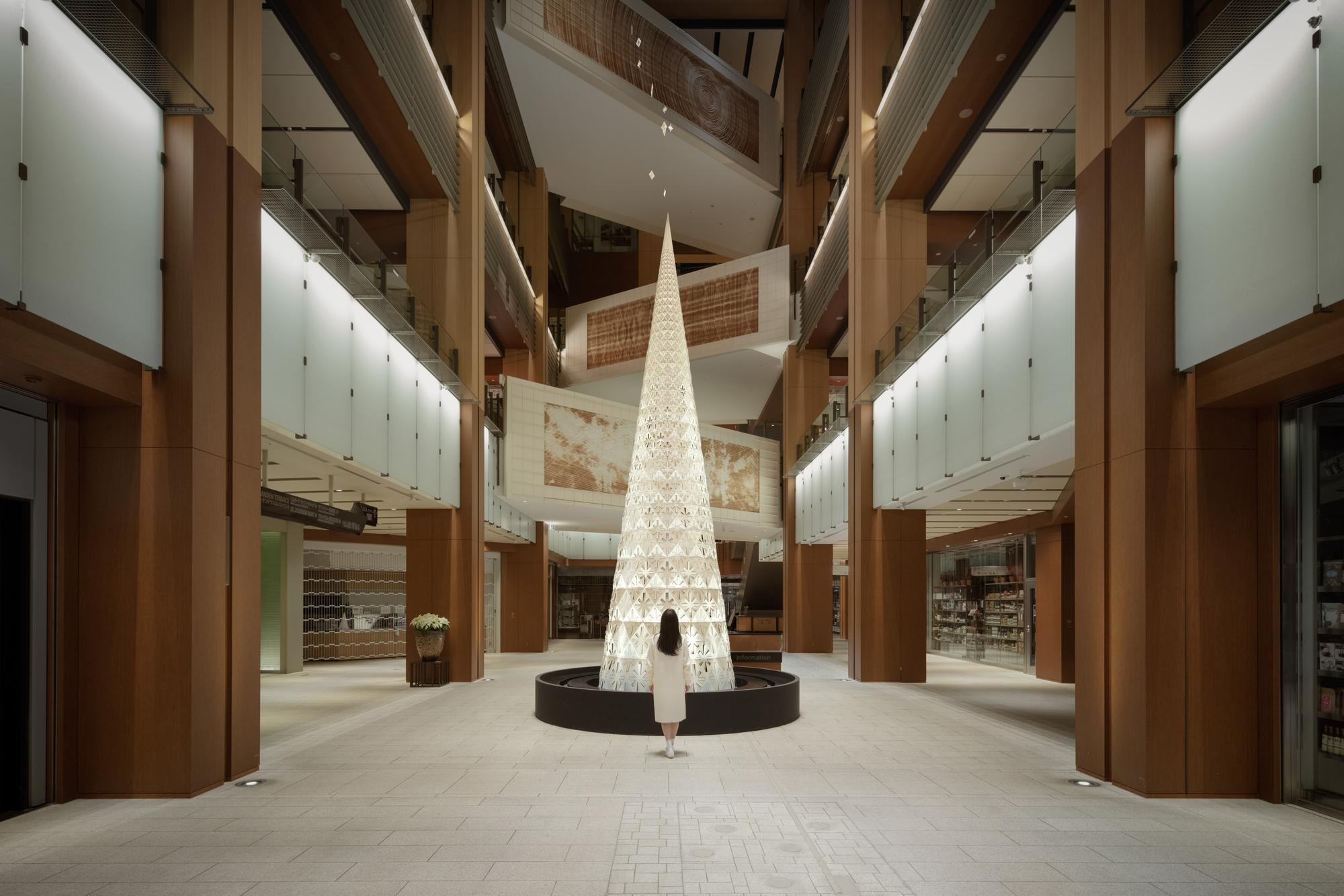 TOKYO MIDTOWN Christmas tree